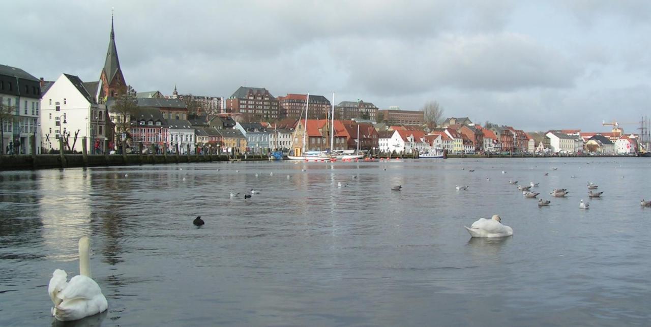 Ferienwohnung In Weisser Villa Am Kliff Flensburg Buitenkant foto